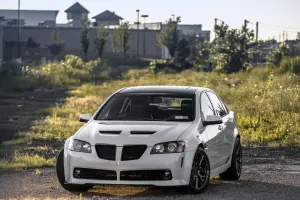 Что скрывает машина?