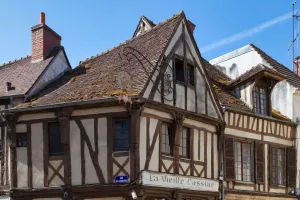 Dreamy Compiègne Awaits