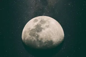 Os segredos incríveis da Lua