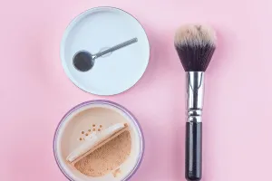 Langanhaltendes Make-up