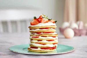 Pancakes cu căpșuni