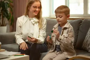 Nói lắp ở trẻ em là gì?