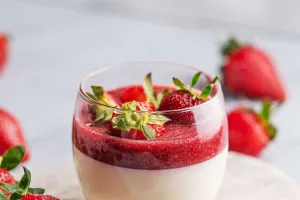 Strawberry Cream Pudding