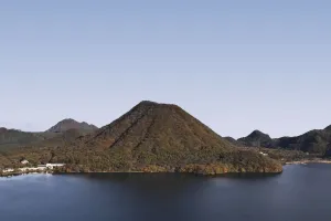 Haruna: lago e montanha