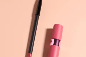 Natural & Glossy Lip