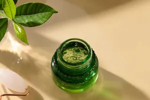 Niacinamide ile Parlak Cilt