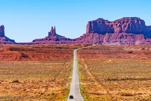 Monument Valley Scenic Drive