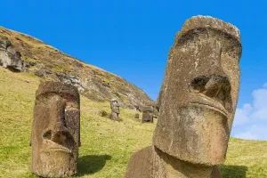 Tượng Moai Đảo Phục Sinh