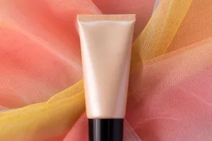 4 loại kem nền mỏng nhẹ