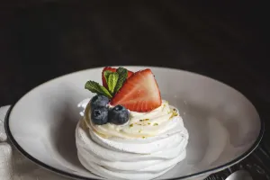 Nghệ thuật bày trí bánh kem