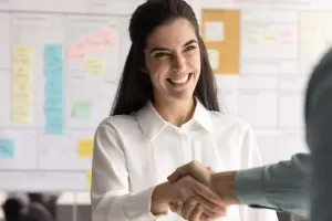 Mendukung Usaha Bersama