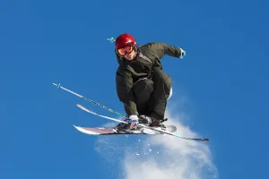 Main Ski untuk Pemula