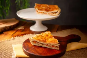 Plăcintă delicioasă cu ton