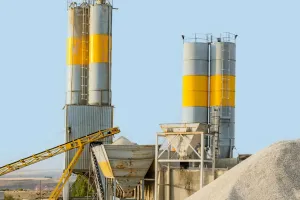 Holcim vinde fabrică