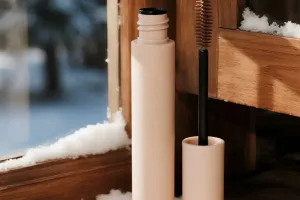 Mascara Battle Time!