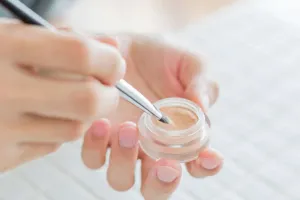 Che Khuyết Điểm Cho Da Mụn