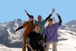 Easy Group Photo Poses