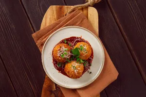 Goldene Reisbällchen