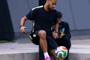 Neymar Avança