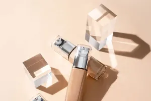 Skin tint sau fond de ten?