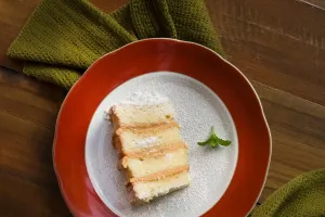 Bolo branco fofinho