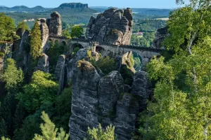 Drumeții în Elveția Boemă