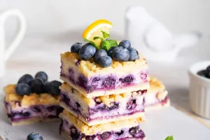Blaubeer-Zitronen-Crumb-Bars