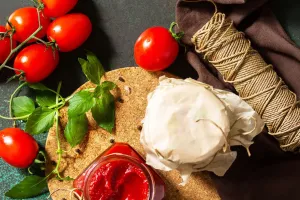 5-Ingredient Tomato Sauce
