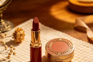 Glow, Shape & Lip Colour